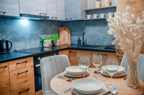 Apartment 93B